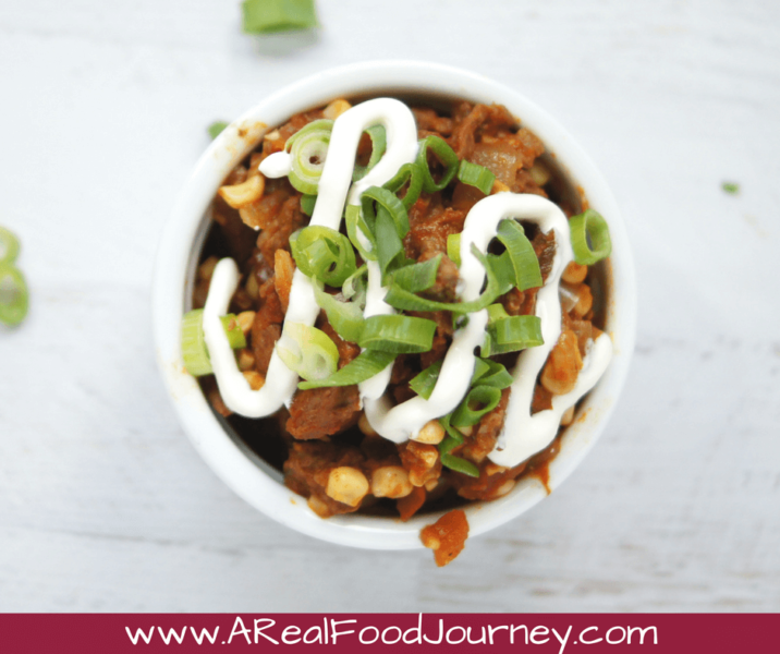 Paleo One Pot Chili Recipe! Enjoy some mexican chili for dinner with less dishes to clean!